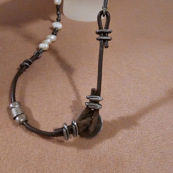 Silpada 925 Sterling Silver Brown Leather Pearl Bead Necklace - Picture 4 of 6